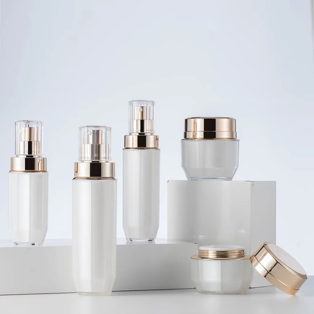 cosmetic bottle and beauty bottle