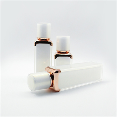 High Quality Vacuum Lotion Bottle Cosmetic Packaging with Cap and Pump 15ml 30ml 50ml Square Shape