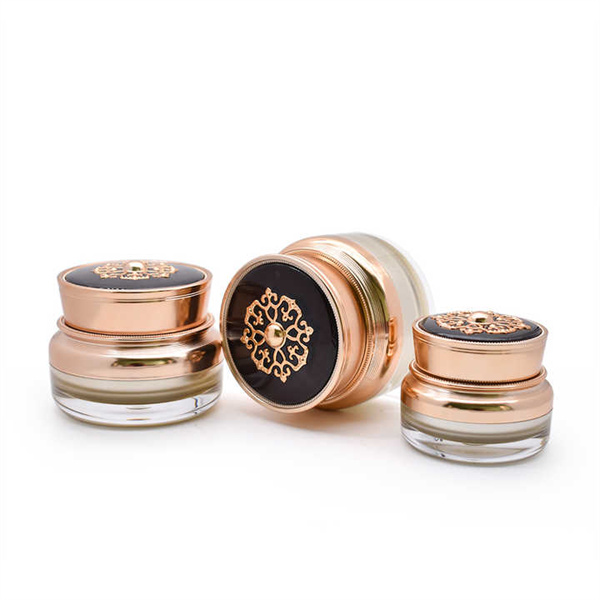 How to Choose the Best Luxury Cosmetic Jar for Your Brand